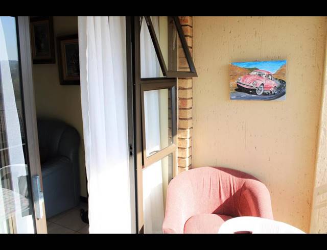 1 BEDROOM APARTMENT FOR SALE IN OLIVEDALE